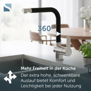 Schütte Spültischarmatur Rio Edelstahl gebürstet, schwarz matt, mit 360° schwenkbarem Auslauf in moderner Küche.