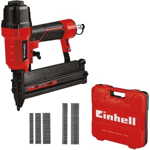 Einhell Druckluft-Tacker TC-PN 50 mit Zubehör und Koffer. Der Tacker ist rot/schwarz.