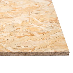 OSB-3 Verlegeplatte, 15 mm stark, mit Holzspänen für Wand-, Decken- und Bodenbeplankung.