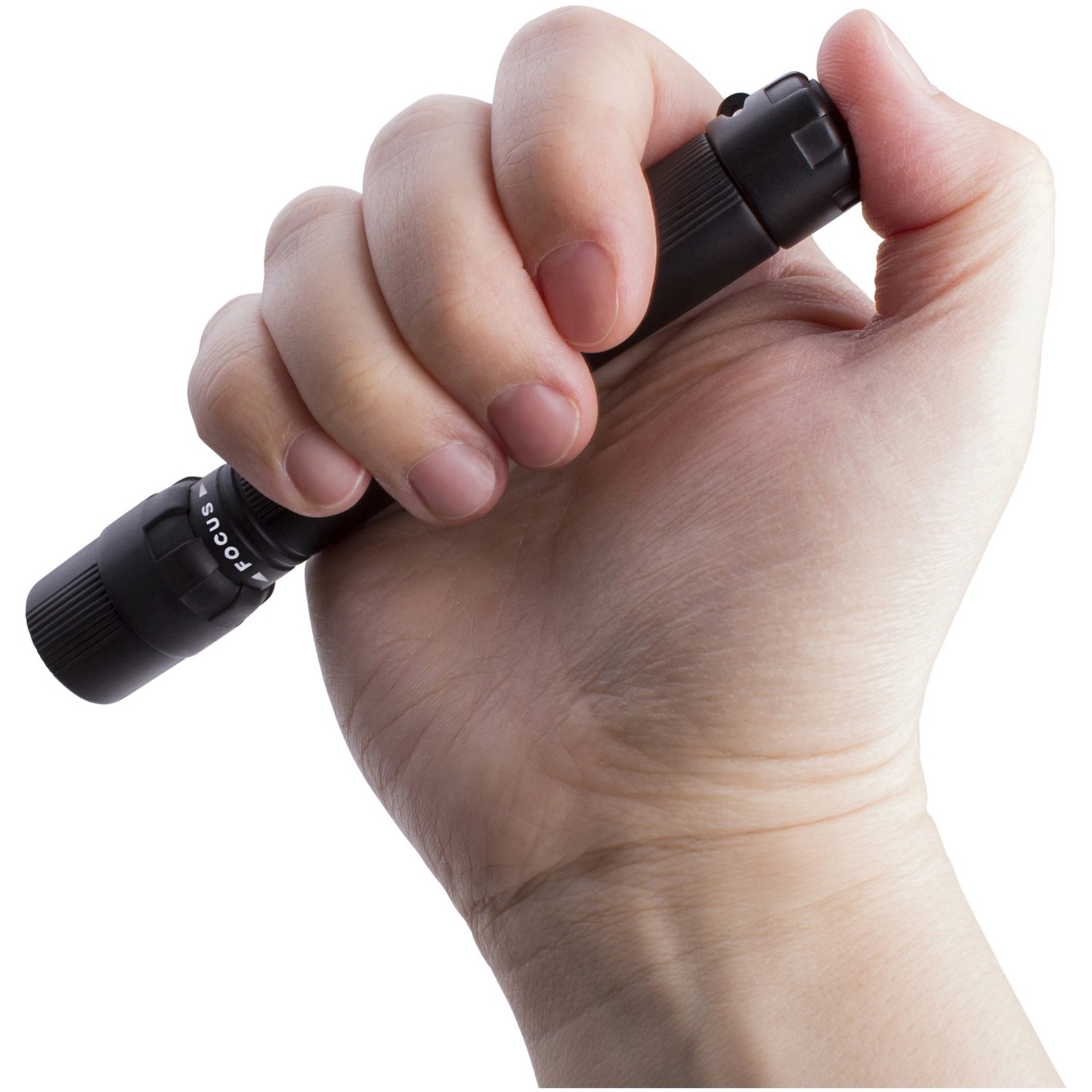 Schwarze Energizer X-Focus Taschenlampe in Hand, mit Strahlfokussierung.