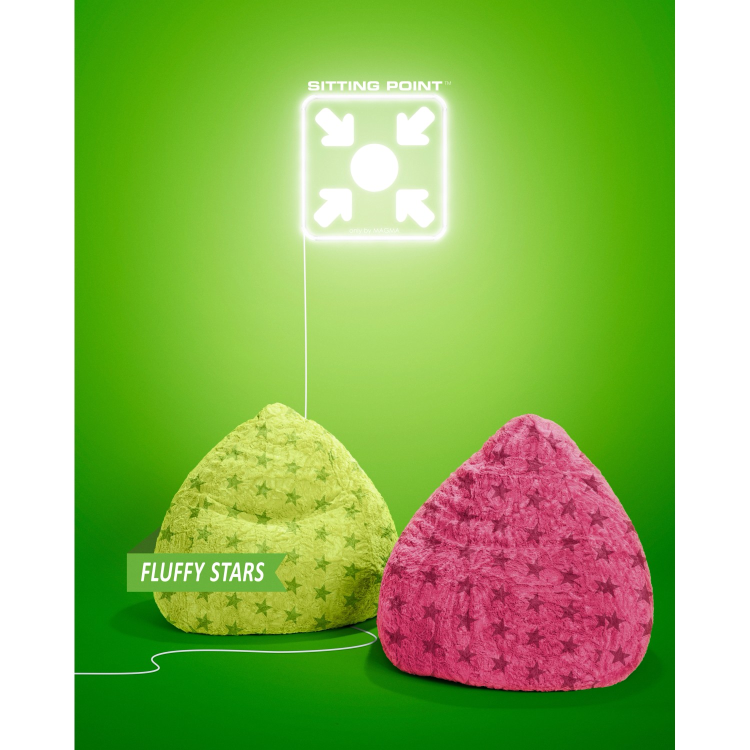 Zwei Sitzsäcke 'Fluffy' in Grün und Pink mit Sternenmuster. Bequeme BeanBags für Kinder und Erwachsene.