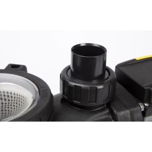 Detailaufnahme der Steinbach Filterpumpe SPS 175-1T, einer Poolpumpe mit 20.040 l/h Leistung.