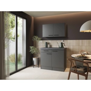 Graues Respekta Buffetschrank Oliver Set mit matter Oberfläche, Granit-Arbeitsplatte und Oberschränken in Küche.