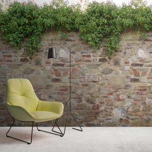 AS-Creation Fototapete Vlies Steinmauer mit Efeu, braun-grün, mit Sessel und Lampe