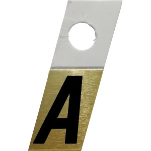 Metallschild Buchstabe A, 1,5 cm, selbstklebend für individuelle Beschriftungen.