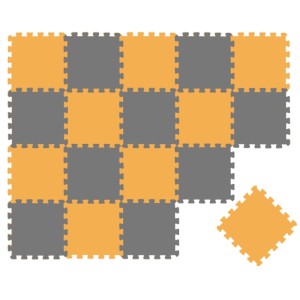 Grau-gelbe LittleTom Baby & Kinder Puzzlematte, weiche Spielmatte für Kindersicherheit. Zeigt Schachbrettmuster mit losem Teil.