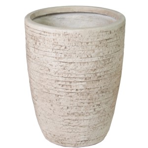 Hoher, beiger M Collections Pflanztopf Egg Pot Desert aus Fibreclay mit horizontaler Rillenstruktur.