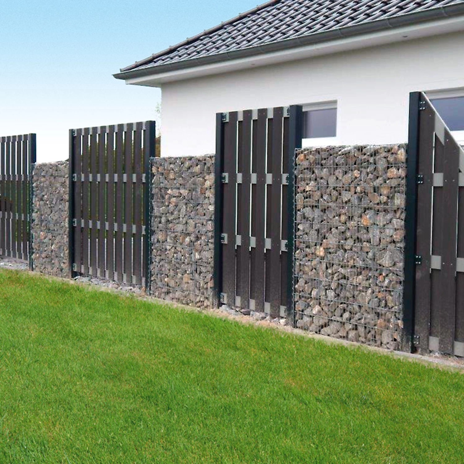 Gabionen-Basisbausatz Limes: flexible Steinmauer als Sichtschutz im Garten.