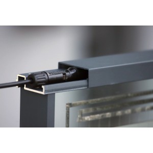 Detailaufnahme: Dieda Linus Geländer mit Solarzelle, Aluminium, anthrazit, mit Kabelanschluss.