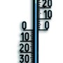 Schwarzes TFA Außenthermometer aus Kunststoff mit gut lesbarer Skala zum Aufhängen.