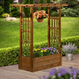 Braun lasierter Holz-Pflanzkasten mit Pergola und Rankhilfe für Kletterpflanzen.