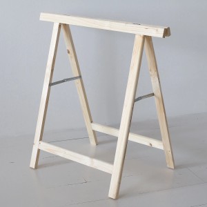Holzklappbock Standard aus Fichte, 75 cm hoch, ideal für Werkstatt und Hobby.