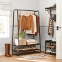 Vasagle Kleiderständer in Braun-Schwarz mit 2 Regalen für Kleidung, Schuhe und Accessoires.