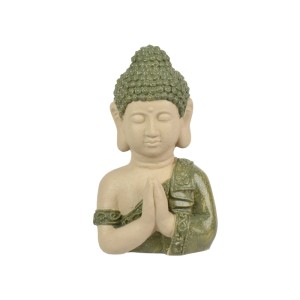 Meditative Buddhabüste für Gartendekoration. Steinfarben, grünes Gewand, gefaltete Hände. Friedliche Gartenfigur.