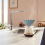 Grohe Blue Pure Minta Einhebelmischer in Silber mit L-Auslauf und separatem Griff für gefiltertes Wasser.