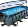 Rechteckiger grauer EXIT Stone Pool 400x200x100cm mit Abdeckung und Wärmepumpe.