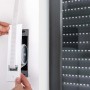Montage des Schellenberg Rollladen Einlasswicklers Maxi 185 mm, verzinkt, am Fenster.