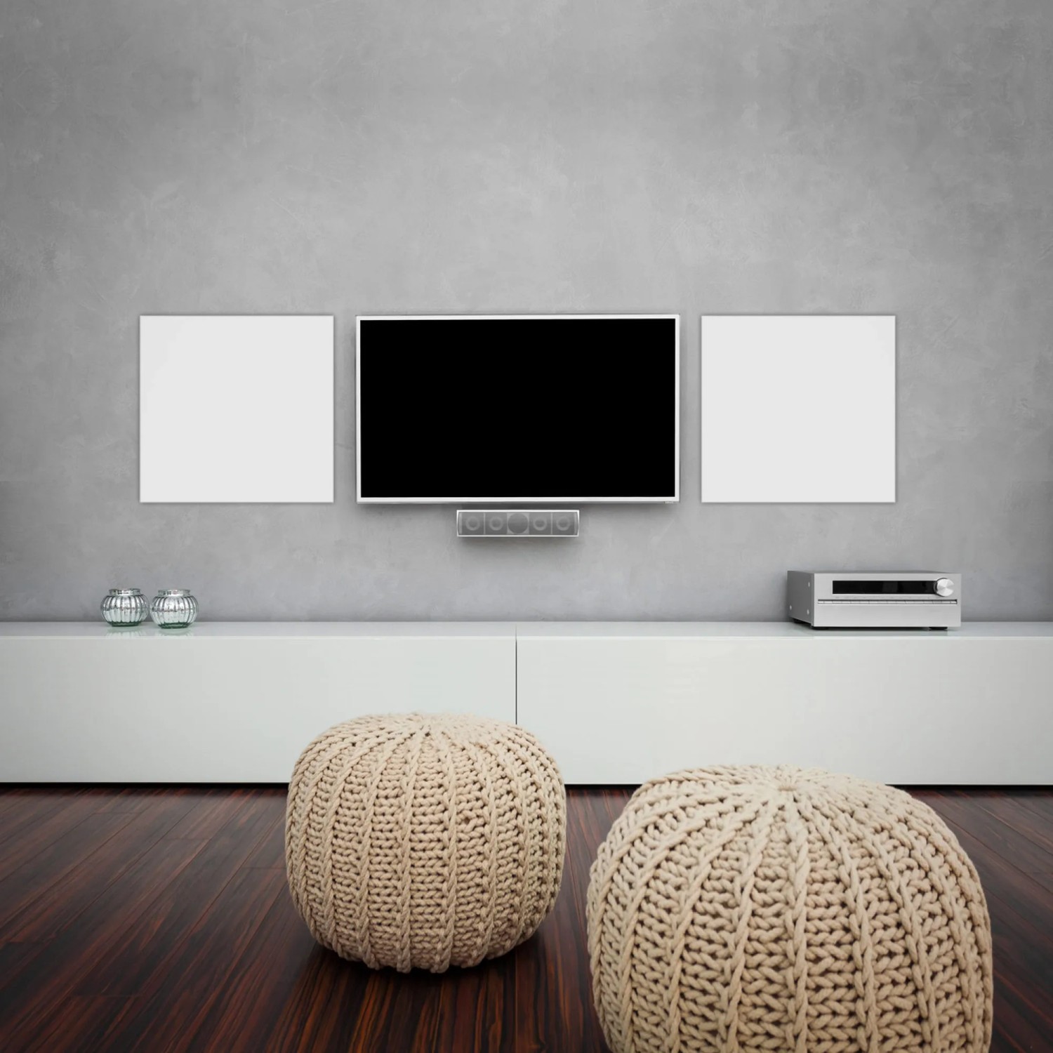 Weiße Vasner Infrarotheizung Citara M Metall (60x140) an Wand montiert neben TV.