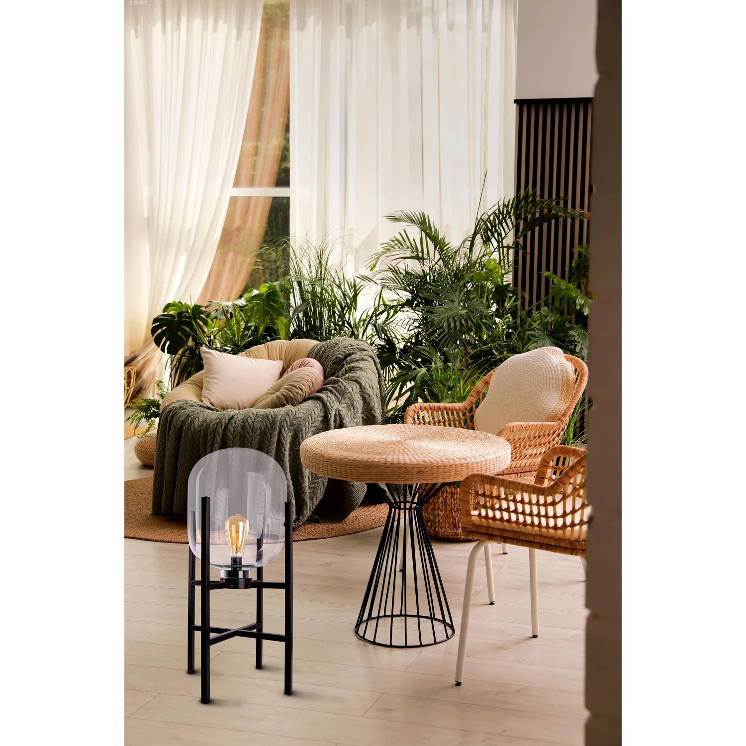 Schwarze LED-Akku-Sockelleuchte Lora von Näve, Ø 26 cm, Höhe 58 cm, für stimmungsvolle Beleuchtung.