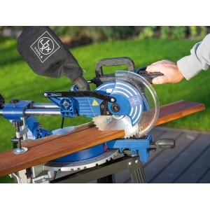 LUX Zug-Kapp- und Gehrungssäge ZKGS-1600 A mit Werkstück