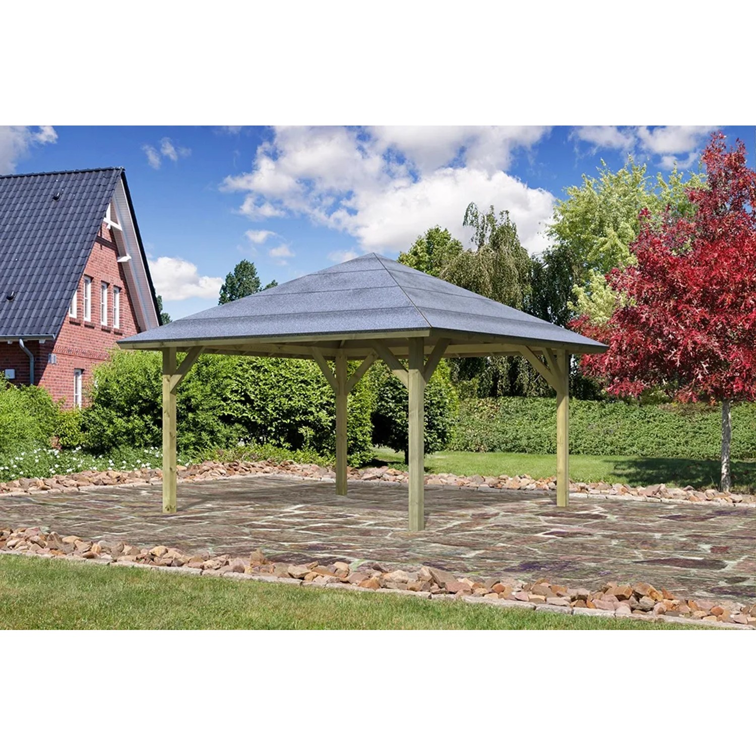 Karibu Pavillon Hedmark 1 aus kesseldruckimprägniertem Holz mit grauen Dachplatten.
