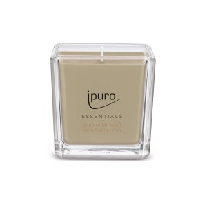 ipuro ESSENTIALS Duftkerze Cedar Wood im Glas, beige. Duftkerze für ein warmes Aroma.