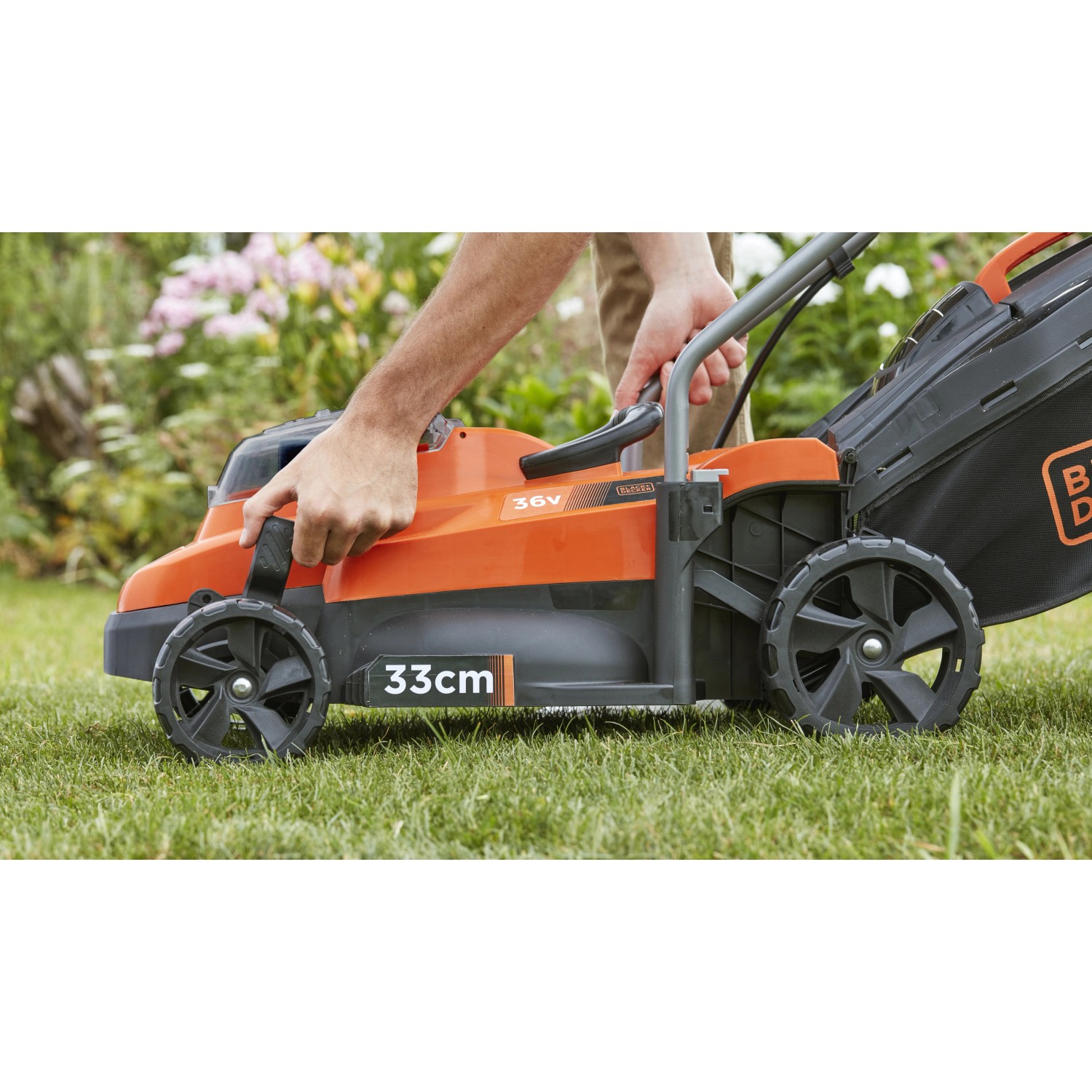 Black+Decker AkkuRasenmäher BCMW3336N 36V 38 cm kaufen bei OBI
