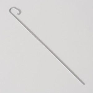 Silberner Boltze Metall Gartenstab, 40 cm, zur Dekoration im Garten.