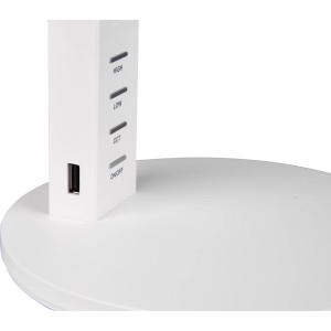 Detailansicht der weißen Trio LED-Tischleuchte Ava mit Touch-Dimmer und USB-Anschluss.