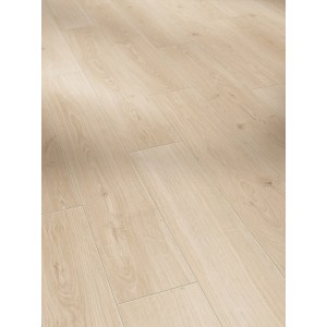 Helle Holzoptik des Parador Classic 1050 Laminatbodens, wasserfest und 8 mm stark.