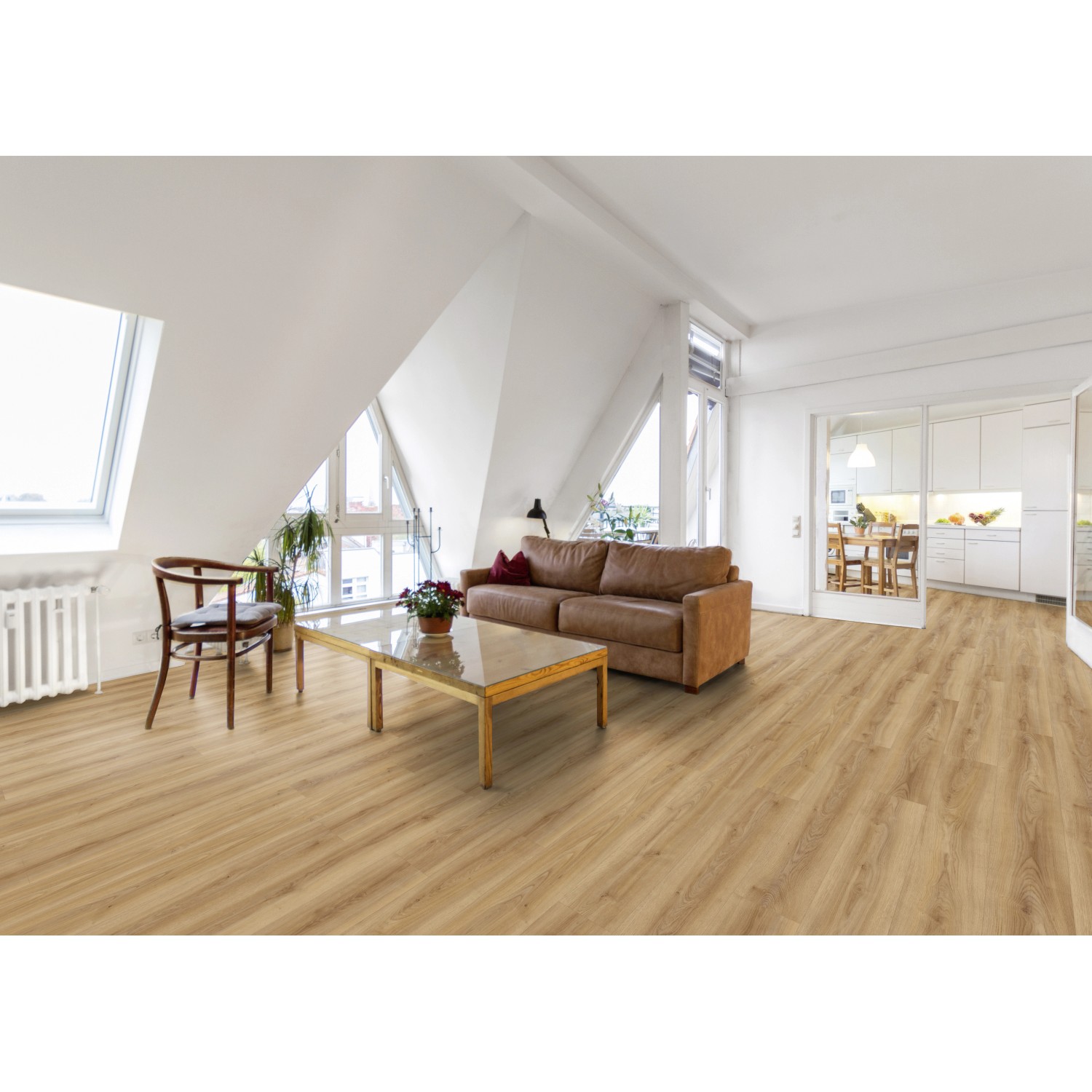 Wohnraum mit wasserfestem Kaindl Laminat Eiche Cordoba Elegante, 8,5 mm stark.