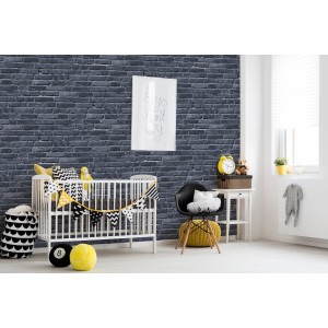 Kinderzimmer mit grauer Vliestapete in Steinoptik von OBI.