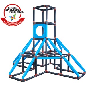 BIG Kletterturm Kraxxl The Giant, blau-schwarzes Klettergerüst mit "Deutscher Spielzeugpreis 2024" Siegel.