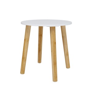 Weißer runder Beistelltisch Asta aus Holz mit drei hellen Beinen. Kompaktes Design für Wohnbereiche.