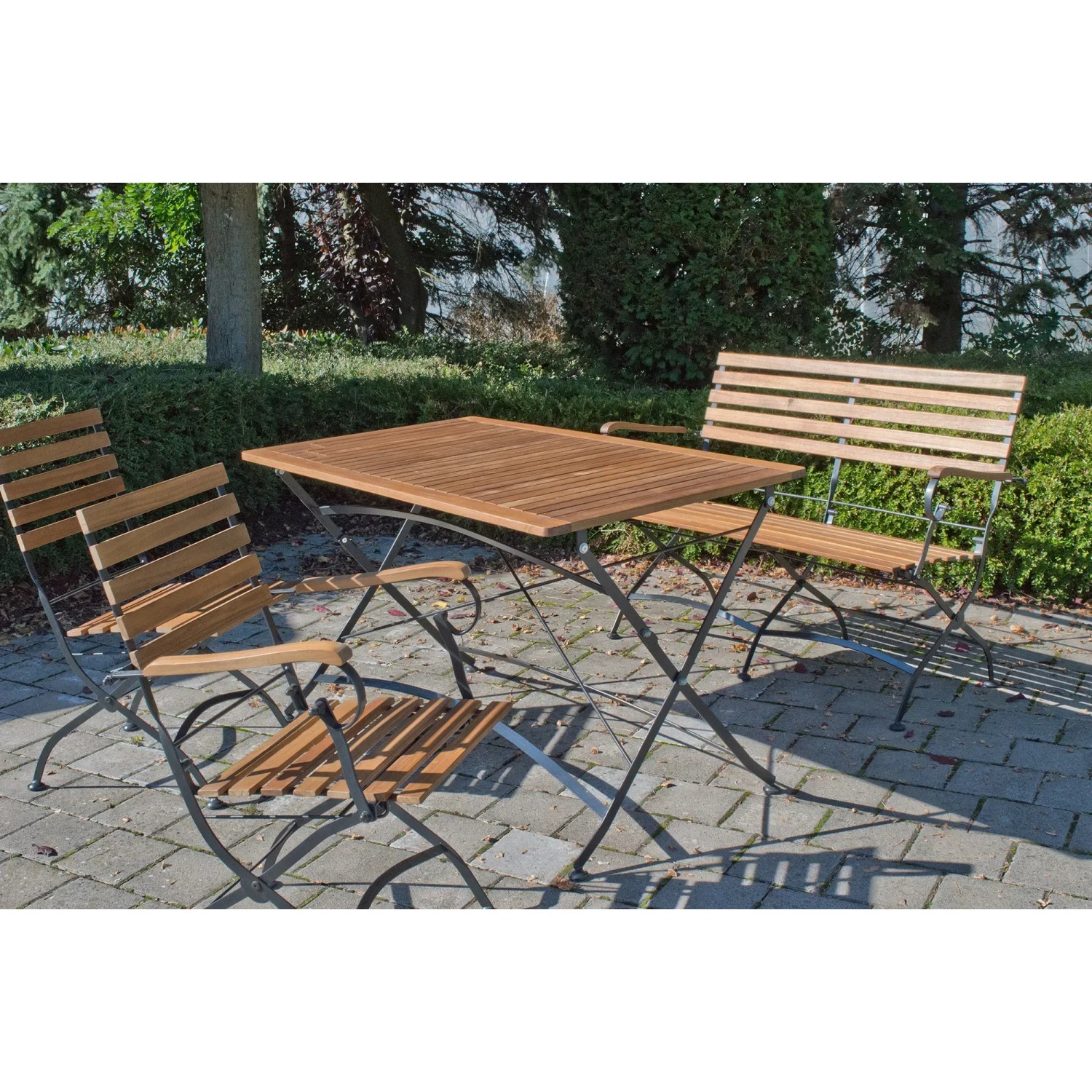 Acamp Klappsessel-Set Lindau: 2 Gartenstühle aus Teakholz mit schwarzem Gestell, FSC®-zertifiziert.