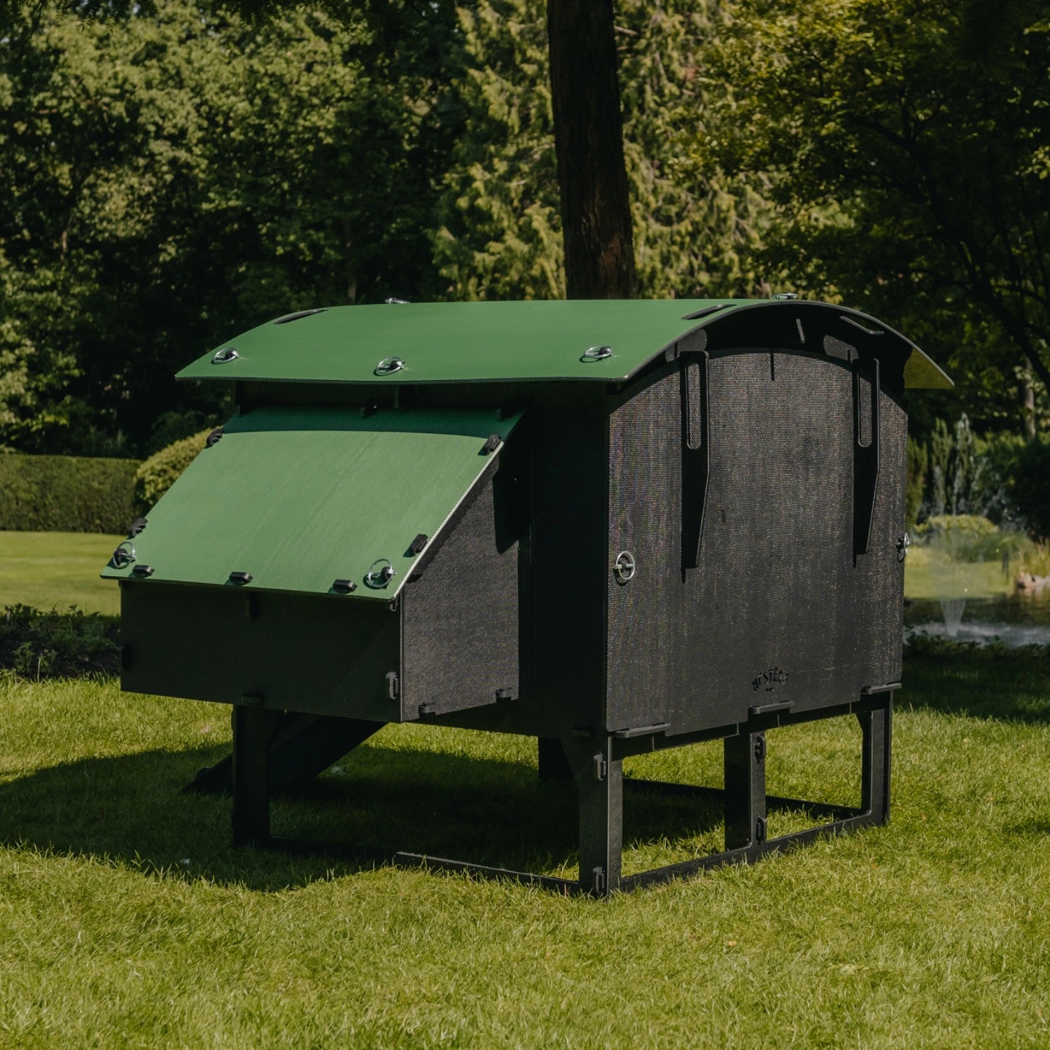 Nestera Hühnerstall mit Füssen S für 3 Hühner 101 cm x 79 cm kaufen bei OBI