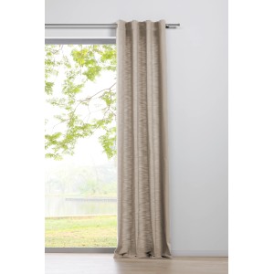 Beiger mydeco Schlaufenschal Balance, 300x135 cm, vor Fenster mit Ausblick.