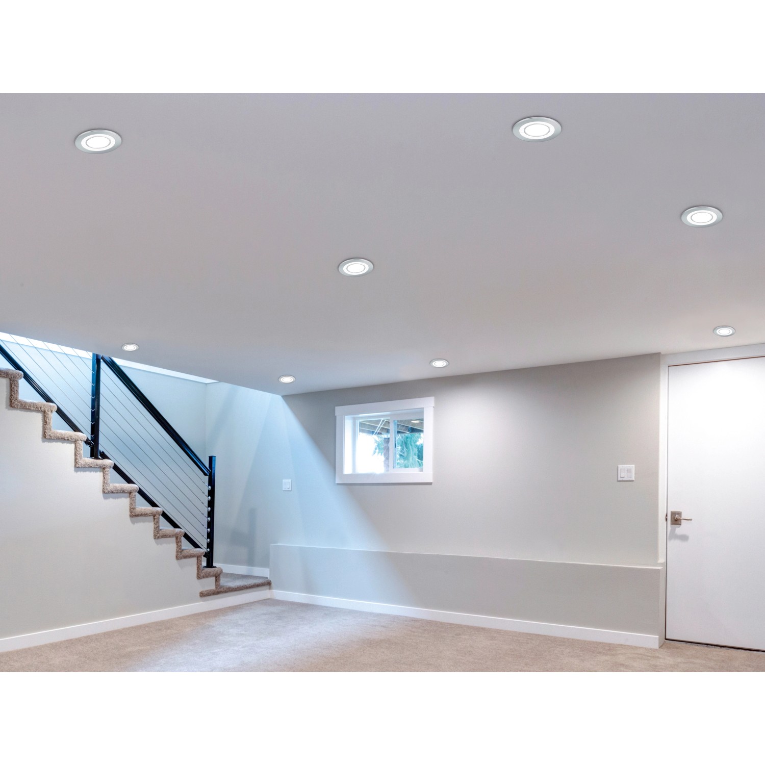 Raum mit Trio LED-Einbauspots Core in Chrom für stimmungsvolle Beleuchtung.