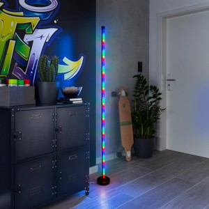 Näve LED-Stehleuchte Digital Motion Light, 150 cm, mit bunten Lichteffekten im modernen Wohnraum.