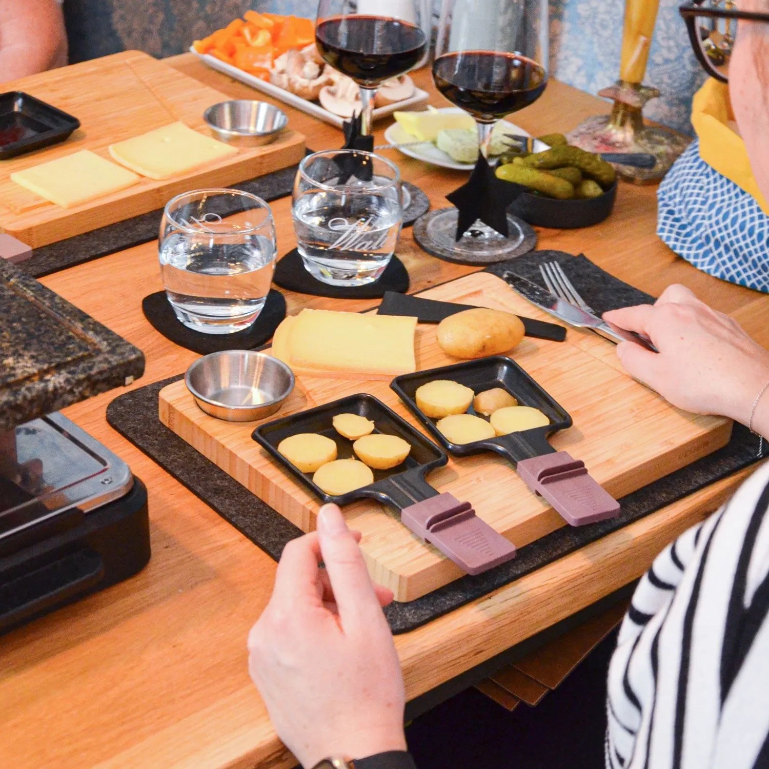 DuneDesign Raclette Teller Set mit Dipschale für 4 Personen 30 x 25 cm kaufen bei OBI