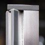 Detailaufnahme: Sanotechnik Duschwand Grande, Profil in Chromoptik.