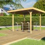 Weka Gartenlaube 657 aus Holz mit Flachdach und Bar auf Holzterrasse im Garten.