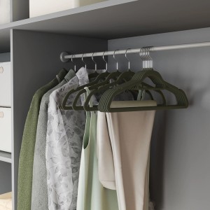 Songmics Kleiderbügel Set, 20-teilig, grau-silber, mit Samt beschichtet, im Kleiderschrank.