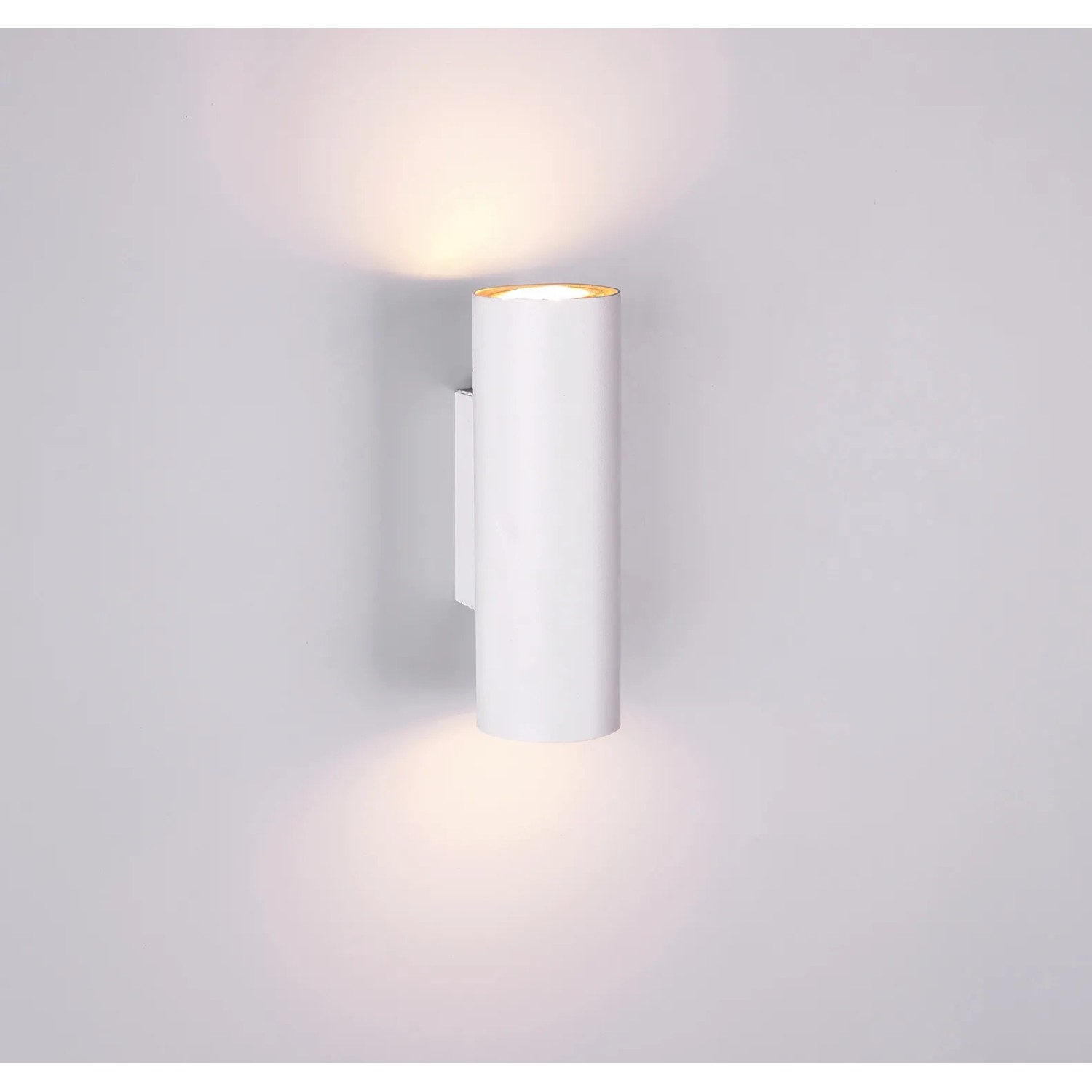 Weiße Trio Wandlampe Marley, 2-flammig, mit Up- und Down-Beleuchtung.