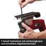 Einhell Akku-Stichsäge TP-JS 18/135: Sägeblattwechsel in Stichsäge durch Hand.