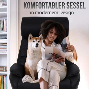 Schwarzer MCW Relaxsessel K98 mit Hocker, Frau und Hund sitzen entspannt im Sessel.