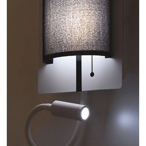 LED-Wandlampe Pop von Luce Design mit Spot-Arm in Schwarz-Weiß. Deckenleuchte mit Leselicht.
