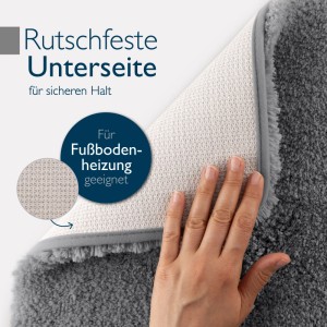 Anthrazitfarbener Beautissu BeauMare Badteppich 70x120cm mit rutschfester Unterseite.