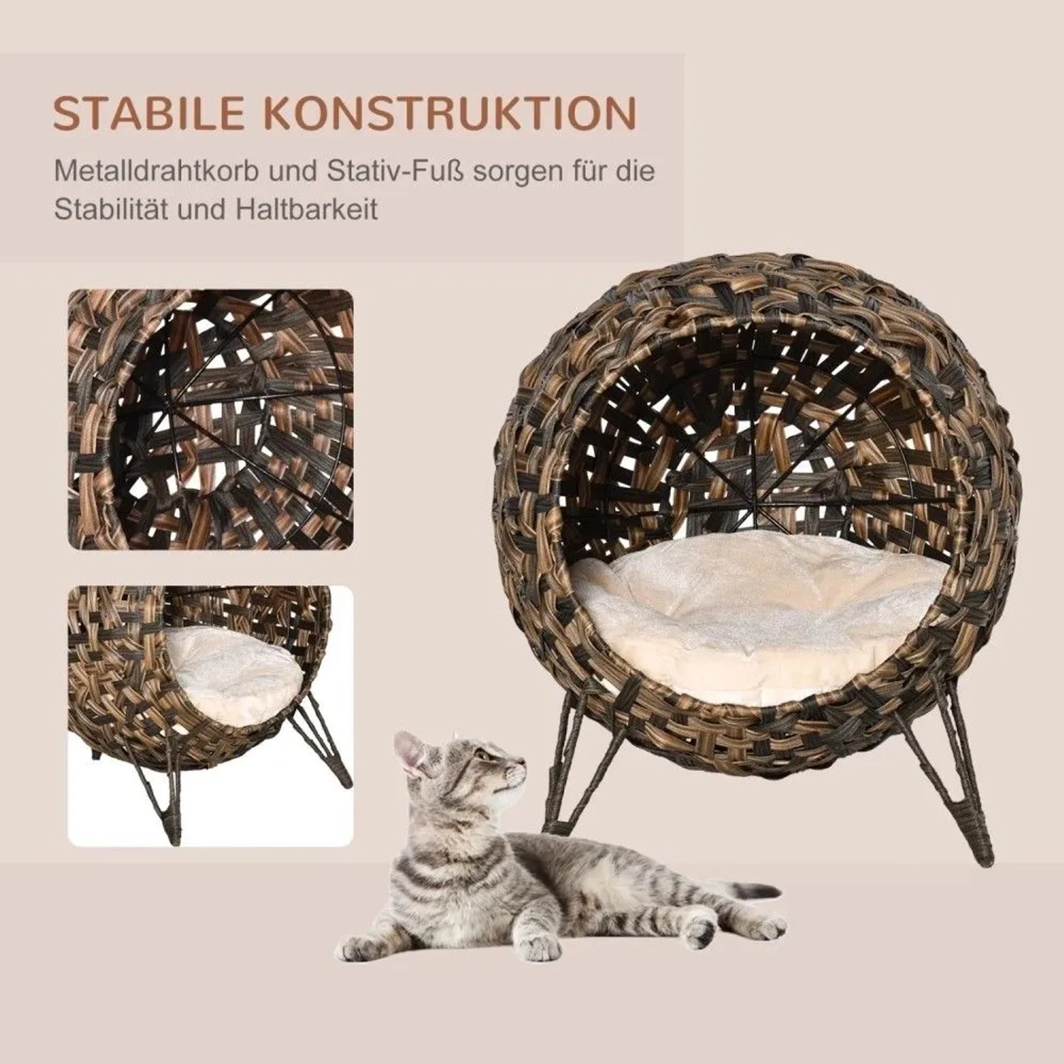 Modernes PawHut Katzenhaus aus dunklem Rattan mit hellem Kissen, erhöht auf Beinen. Eine Katze liegt davor.
