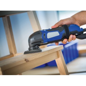 LUX Dreieckschleifer Comfort mit Schleifauflage K40 beim Holz schleifen.